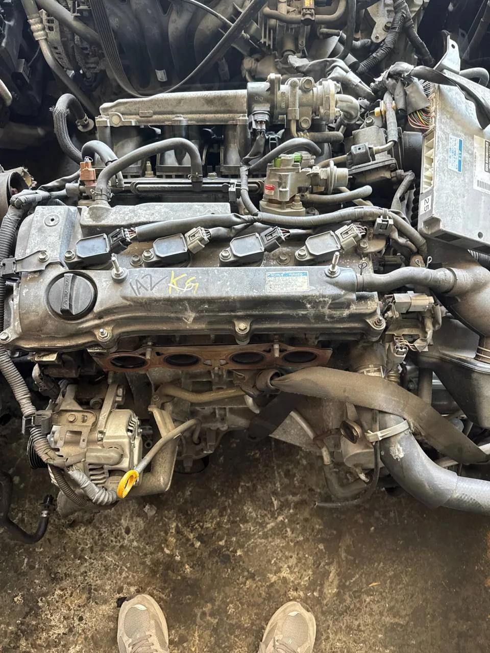 Toyota Voxy 2 обьем 1AZ  2003 
