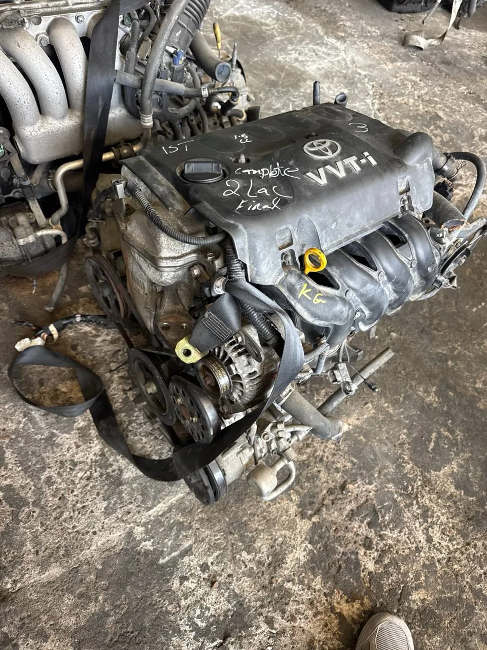 Toyota Ist 1NZ 1,5 2003 год